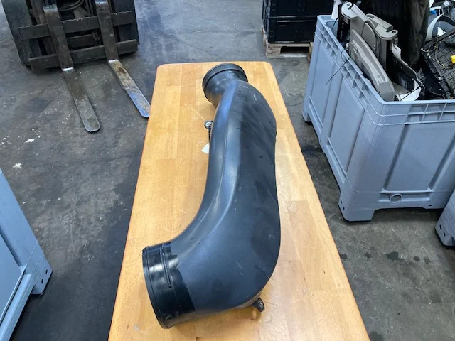 Scania Intake pipe – Scania 2354972 - Động cơ và các bộ phận cho Xe tải: hình 1 Scania Intake pipe – Scania 2354972 - Động cơ và các bộ phận cho Xe tải: hình 1