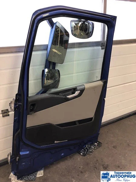 Volvo FH4 dør / door P/N: 82183386 - Thân xe và ngoại thất cho Xe tải: hình 1 Volvo FH4 dør / door P/N: 82183386 - Thân xe và ngoại thất cho Xe tải: hình 1