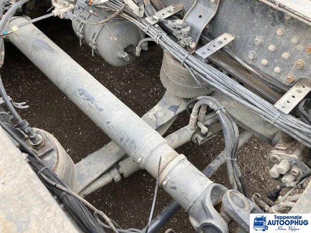 Volvo FH500 TC 8X2 - Xe tải khung gầm: hình 4 Volvo FH500 TC 8X2 - Xe tải khung gầm: hình 4