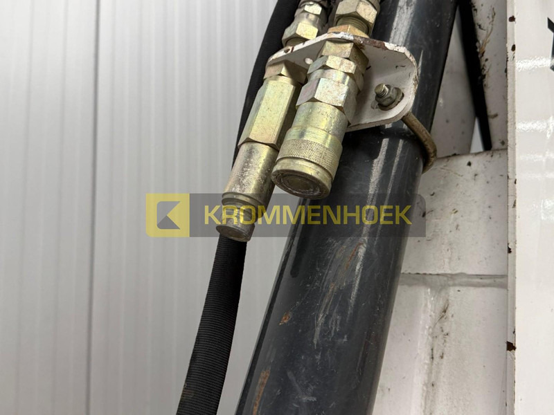 Máy xúc lật đa năng Bobcat 725 S Graafarm: hình 8 Máy xúc lật đa năng Bobcat 725 S Graafarm: hình 8