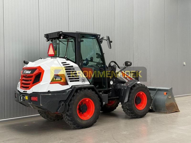 Bobcat L 85 - Máy xúc lật bánh lốp: hình 4 Bobcat L 85 - Máy xúc lật bánh lốp: hình 4