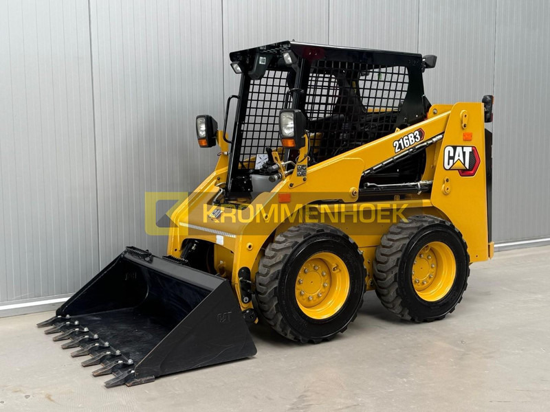 Caterpillar 216 B3 - Máy xúc lật đa năng: hình 2 Caterpillar 216 B3 - Máy xúc lật đa năng: hình 2