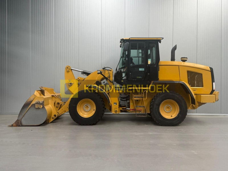 Caterpillar 924 K - Máy xúc lật bánh lốp: hình 1 Caterpillar 924 K - Máy xúc lật bánh lốp: hình 1