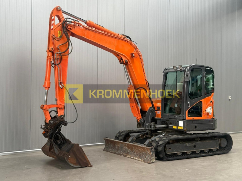 Doosan DX 85R-3 - Máy xúc mini: hình 2 Doosan DX 85R-3 - Máy xúc mini: hình 2