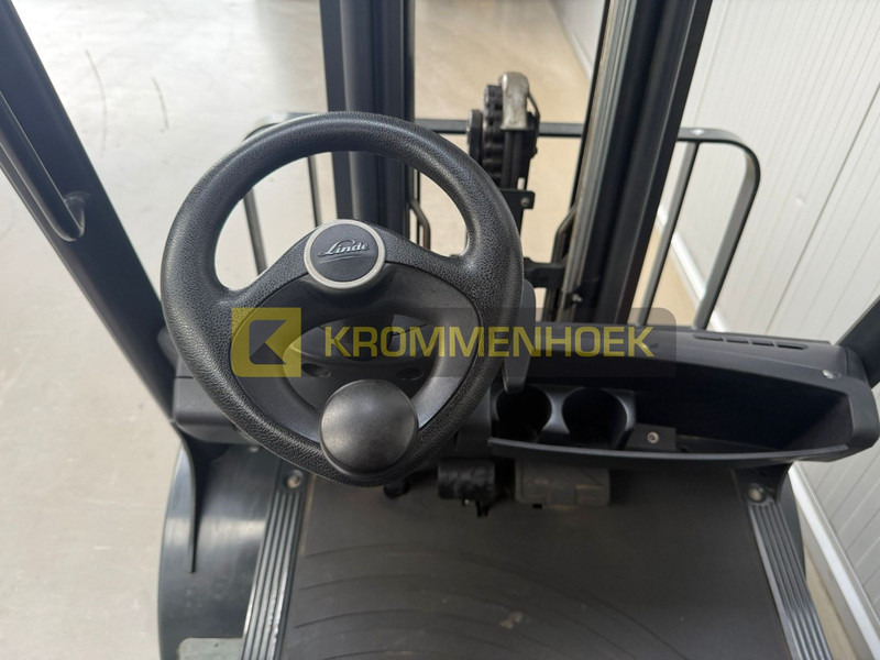 Xe nâng gas Linde H 25 T: hình 11