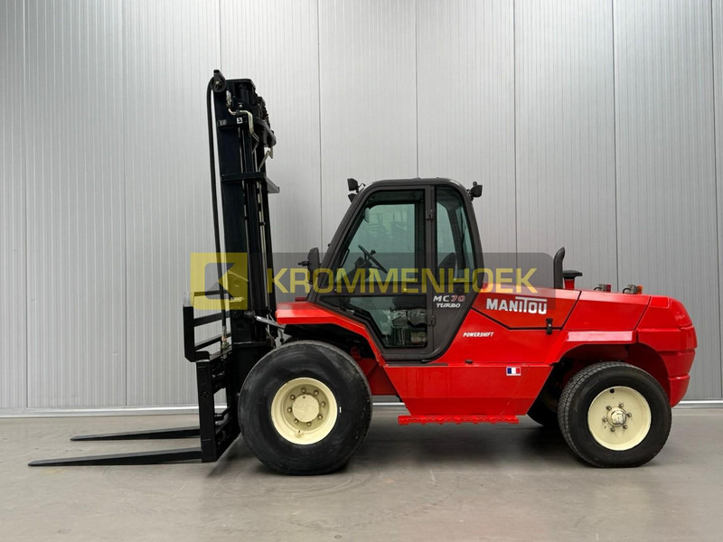 Manitou MC 70 T - Xe nâng địa hình gồ ghề: hình 1 Manitou MC 70 T - Xe nâng địa hình gồ ghề: hình 1