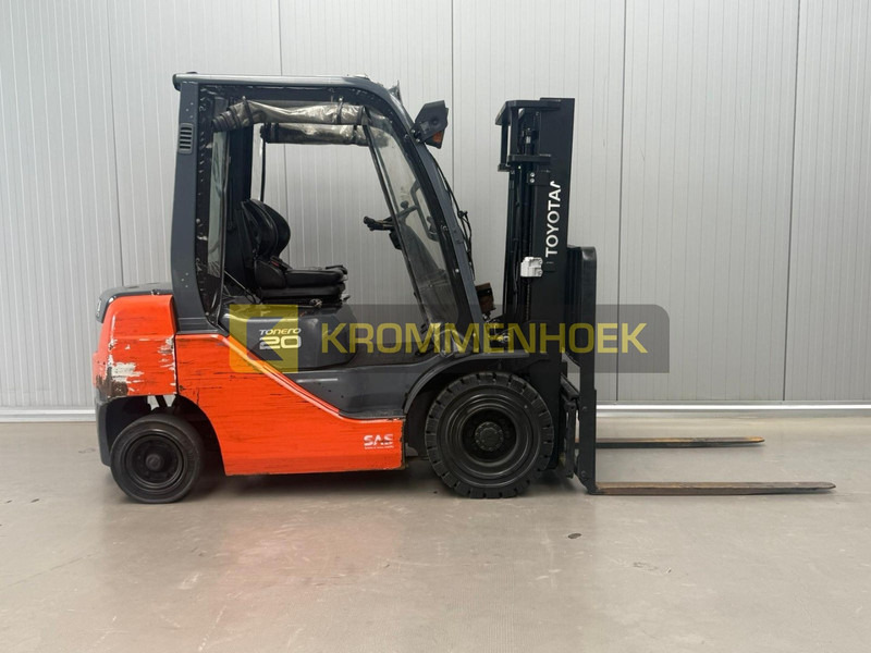 Toyota 02-8FDF20 - Xe nâng diesel: hình 5 Toyota 02-8FDF20 - Xe nâng diesel: hình 5