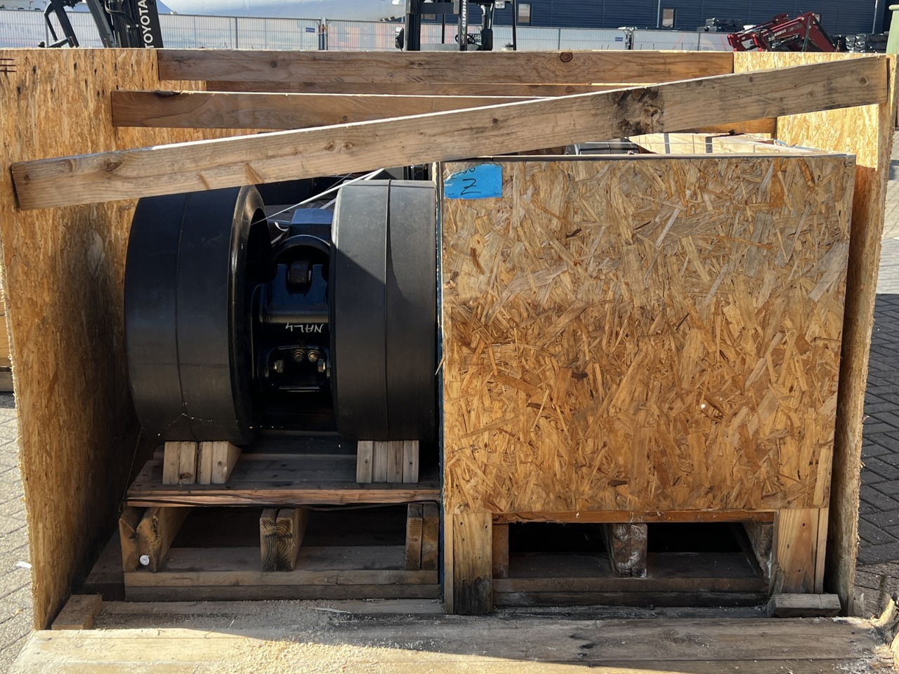 Bánh lăn cho Máy gặt đập mới CNH combine: hình 8