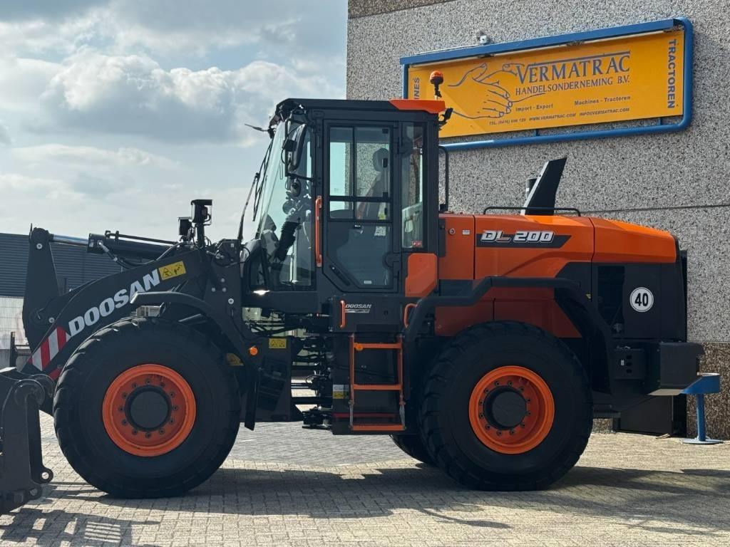 Doosan DEVELON / DOOSAN DL200-7, - Máy xúc lật đa năng: hình 4 Doosan DEVELON / DOOSAN DL200-7, - Máy xúc lật đa năng: hình 4