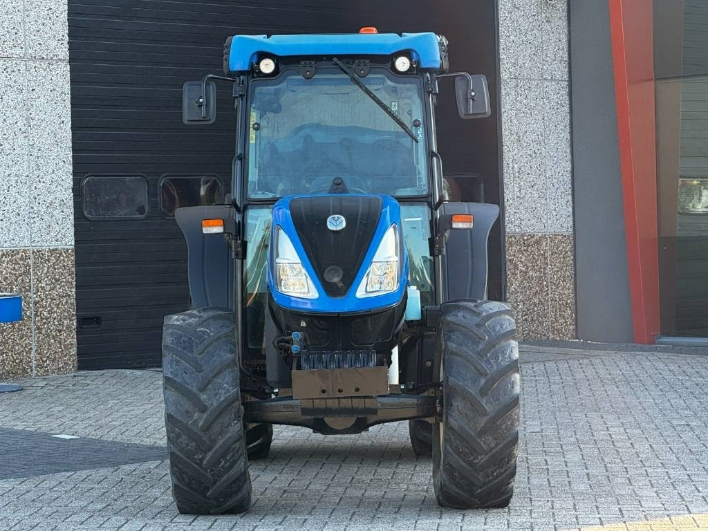 New Holland T4.100 DC, Low Profile, 2019, 3013 hours!! - Máy cày: hình 4 New Holland T4.100 DC, Low Profile, 2019, 3013 hours!! - Máy cày: hình 4