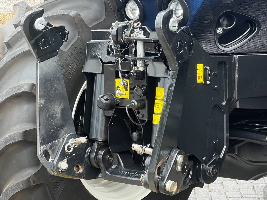 New Holland T7.270 Auto Command, GPS-RTK, frontlinkage + PTO, - Máy cày: hình 4 New Holland T7.270 Auto Command, GPS-RTK, frontlinkage + PTO, - Máy cày: hình 4