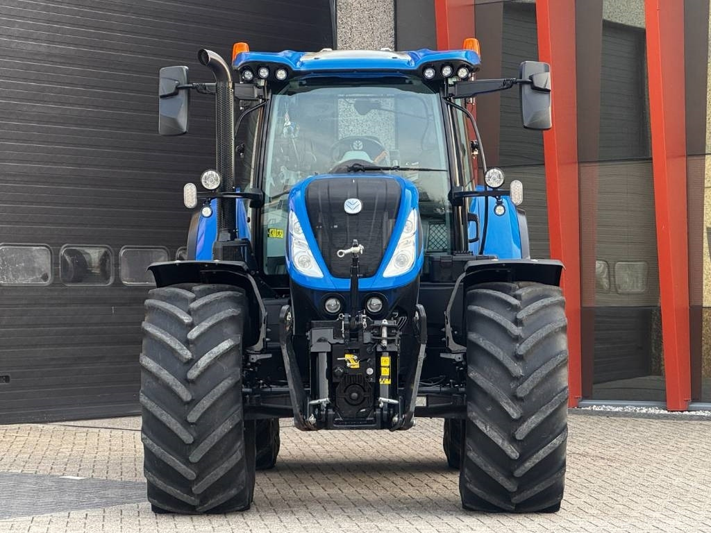New Holland T7.270 Auto Command, frontlinkage + PTO,1091 hr - Máy cày: hình 5 New Holland T7.270 Auto Command, frontlinkage + PTO,1091 hr - Máy cày: hình 5