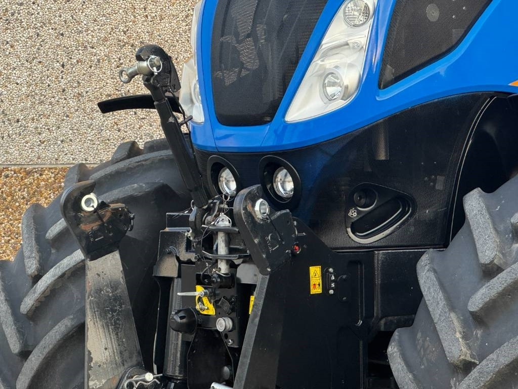 New Holland T7.270 Auto Command, frontlinkage + PTO,1091 hr - Máy cày: hình 4 New Holland T7.270 Auto Command, frontlinkage + PTO,1091 hr - Máy cày: hình 4