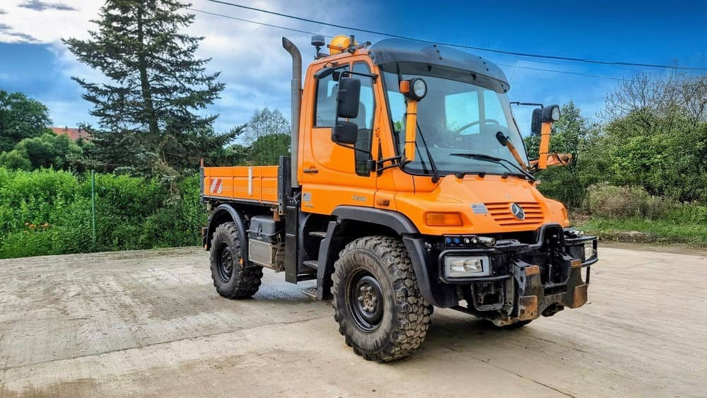 MERCEDES-BENZ Unimog U300 - Tiện ích/ Xe đặc dụng: hình 1 MERCEDES-BENZ Unimog U300 - Tiện ích/ Xe đặc dụng: hình 1
