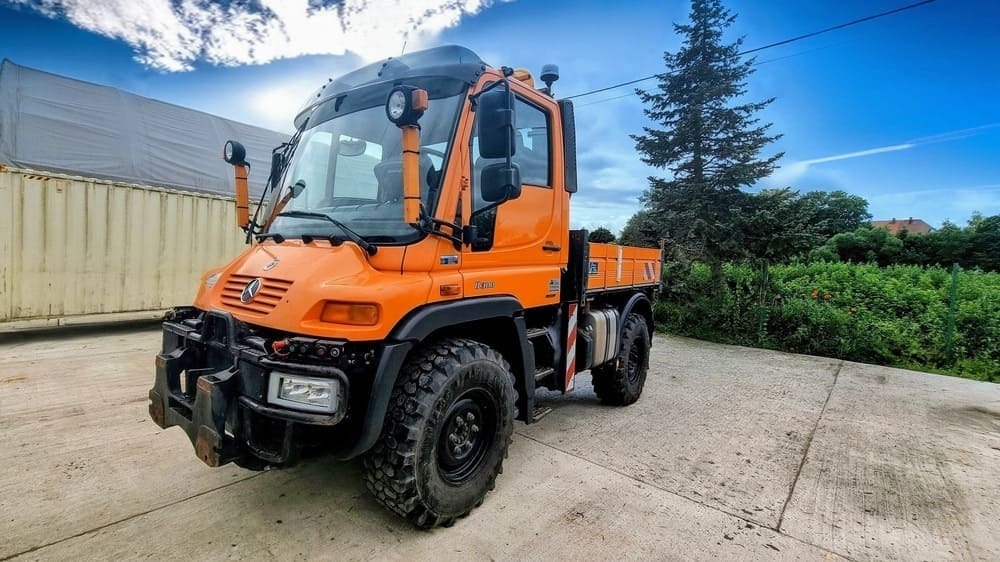 MERCEDES-BENZ Unimog U300 - Tiện ích/ Xe đặc dụng: hình 2 MERCEDES-BENZ Unimog U300 - Tiện ích/ Xe đặc dụng: hình 2