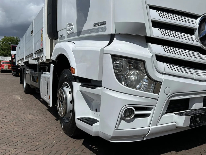 Mercedes-Benz Actros 2636 BDF OPEN LAADBAK CAMERA 380DKM - Xe tải thùng lửng/ Phẳng: hình 5 Mercedes-Benz Actros 2636 BDF OPEN LAADBAK CAMERA 380DKM - Xe tải thùng lửng/ Phẳng: hình 5