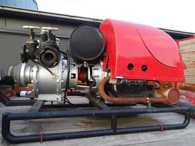 Mercedes-Benz LP 1117 4x4 TURBO Motor Brandweerauto VW motor met Waterpomp in openlaadbak - Xe tải cứu hỏa: hình 4 Mercedes-Benz LP 1117 4x4 TURBO Motor Brandweerauto VW motor met Waterpomp in openlaadbak - Xe tải cứu hỏa: hình 4