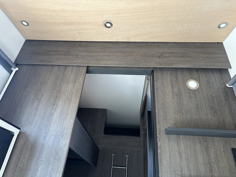Sơ mi rơ moóc QUALITY TRAILERS Camper 4x bed keuken douche toilet laadklep: hình 17