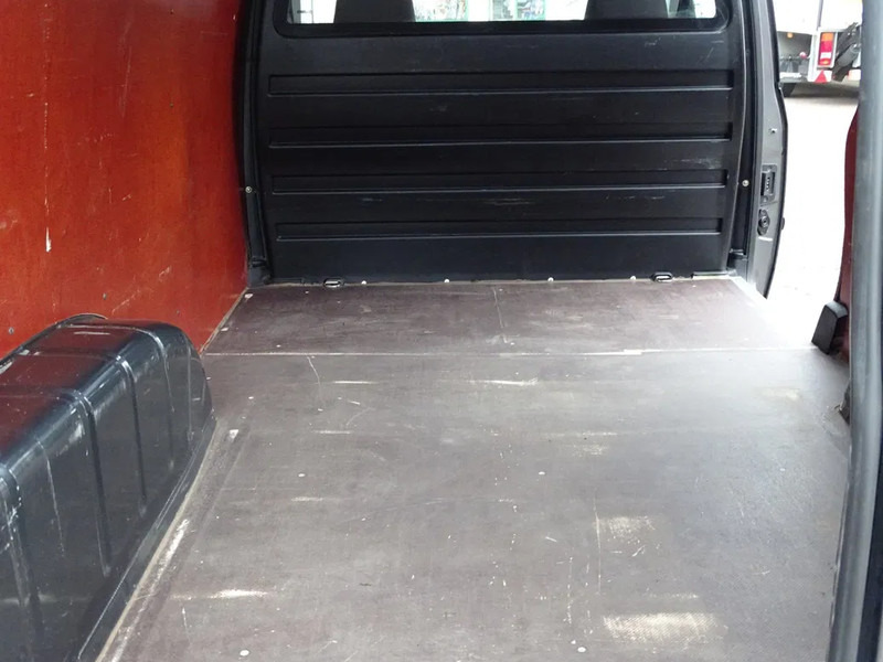 Volkswagen Caddy 2.0 TDI DSG MAXI LMV CARPLAY TR.HAAK - Xe van nhỏ gọn: hình 5 Volkswagen Caddy 2.0 TDI DSG MAXI LMV CARPLAY TR.HAAK - Xe van nhỏ gọn: hình 5