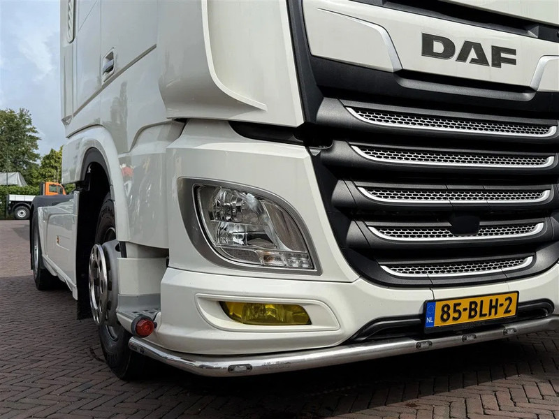 DAF XF 450 Showtruck 1st Owner Only 495.000KM! 2x Bed - Xe đầu kéo: hình 4 DAF XF 450 Showtruck 1st Owner Only 495.000KM! 2x Bed - Xe đầu kéo: hình 4