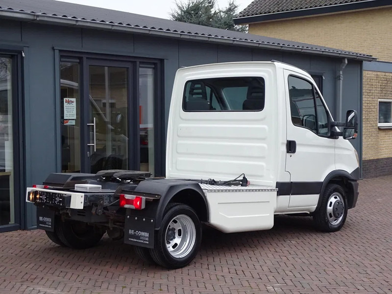 Iveco Daily 35.210 PK BE TREKKER 10.4t AIRCO CC - Xe đầu kéo: hình 2 Iveco Daily 35.210 PK BE TREKKER 10.4t AIRCO CC - Xe đầu kéo: hình 2
