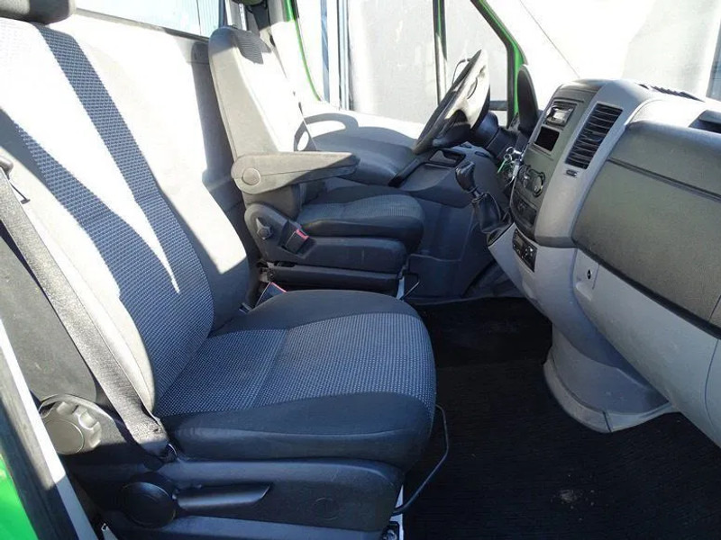Mercedes-Benz Sprinter 316 BE TREKKER 9.5 TON - Xe đầu kéo: hình 4 Mercedes-Benz Sprinter 316 BE TREKKER 9.5 TON - Xe đầu kéo: hình 4