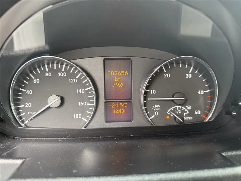 Mercedes-Benz Sprinter 519 V6 Be Trekker Dubbel cabine - Xe đầu kéo: hình 5 Mercedes-Benz Sprinter 519 V6 Be Trekker Dubbel cabine - Xe đầu kéo: hình 5