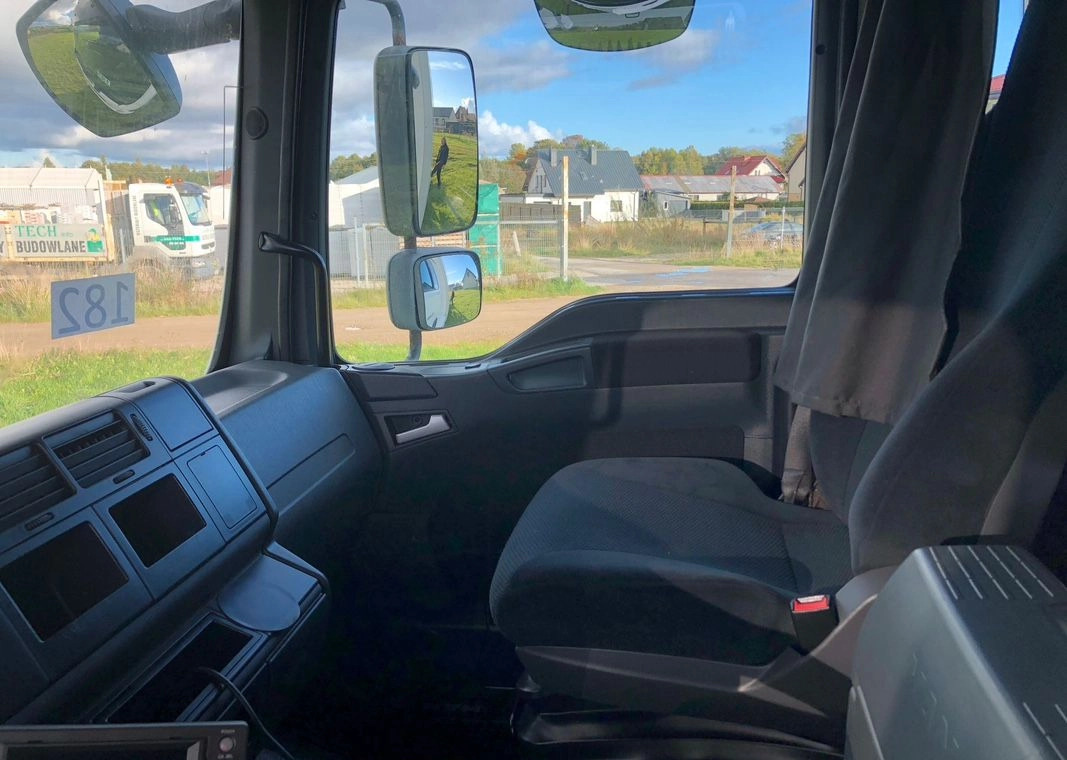 Xe tải đẳng nhiệt MAN 15.290 Winda Bok otwierany 18 Palet: hình 39