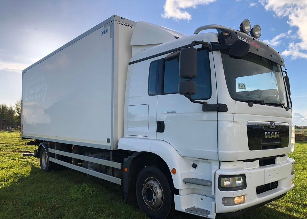 MAN 15.290 Winda Bok otwierany 18 Palet - Xe tải đẳng nhiệt: hình 5 MAN 15.290 Winda Bok otwierany 18 Palet - Xe tải đẳng nhiệt: hình 5