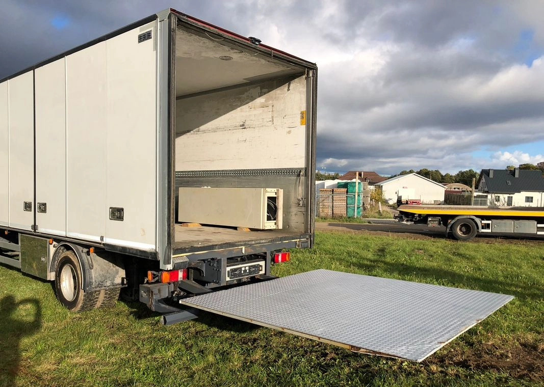 Xe tải đẳng nhiệt MAN 15.290 Winda Bok otwierany 18 Palet: hình 19