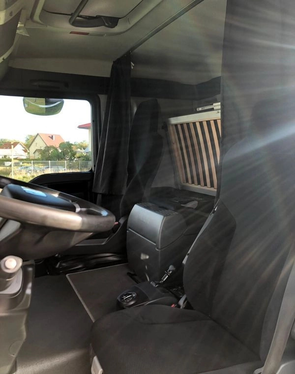 Xe tải đẳng nhiệt MAN 15.290 Winda Bok otwierany 18 Palet: hình 29