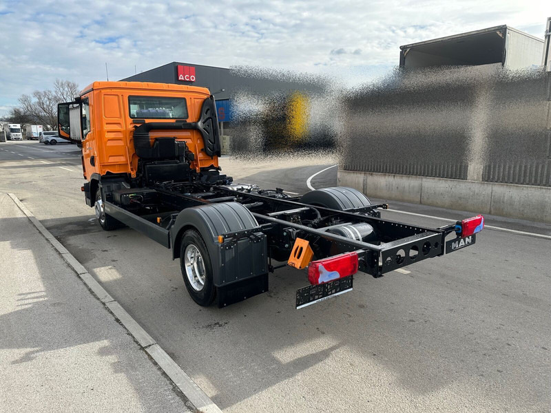 MAN TGL 8.160 - Xe tải khung gầm: hình 4 MAN TGL 8.160 - Xe tải khung gầm: hình 4