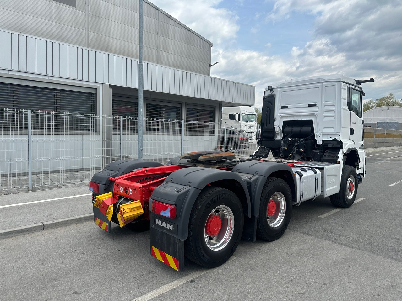 MAN TGS 33.520 6X6 Hydrodrive Kiphidraulika - Xe đầu kéo: hình 3 MAN TGS 33.520 6X6 Hydrodrive Kiphidraulika - Xe đầu kéo: hình 3