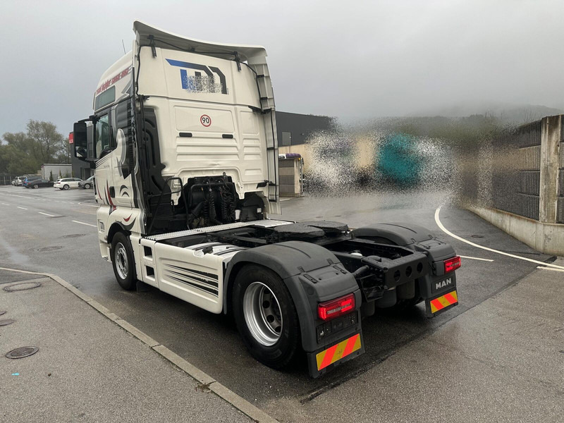 MAN TGX 18.500 - Xe đầu kéo: hình 4 MAN TGX 18.500 - Xe đầu kéo: hình 4