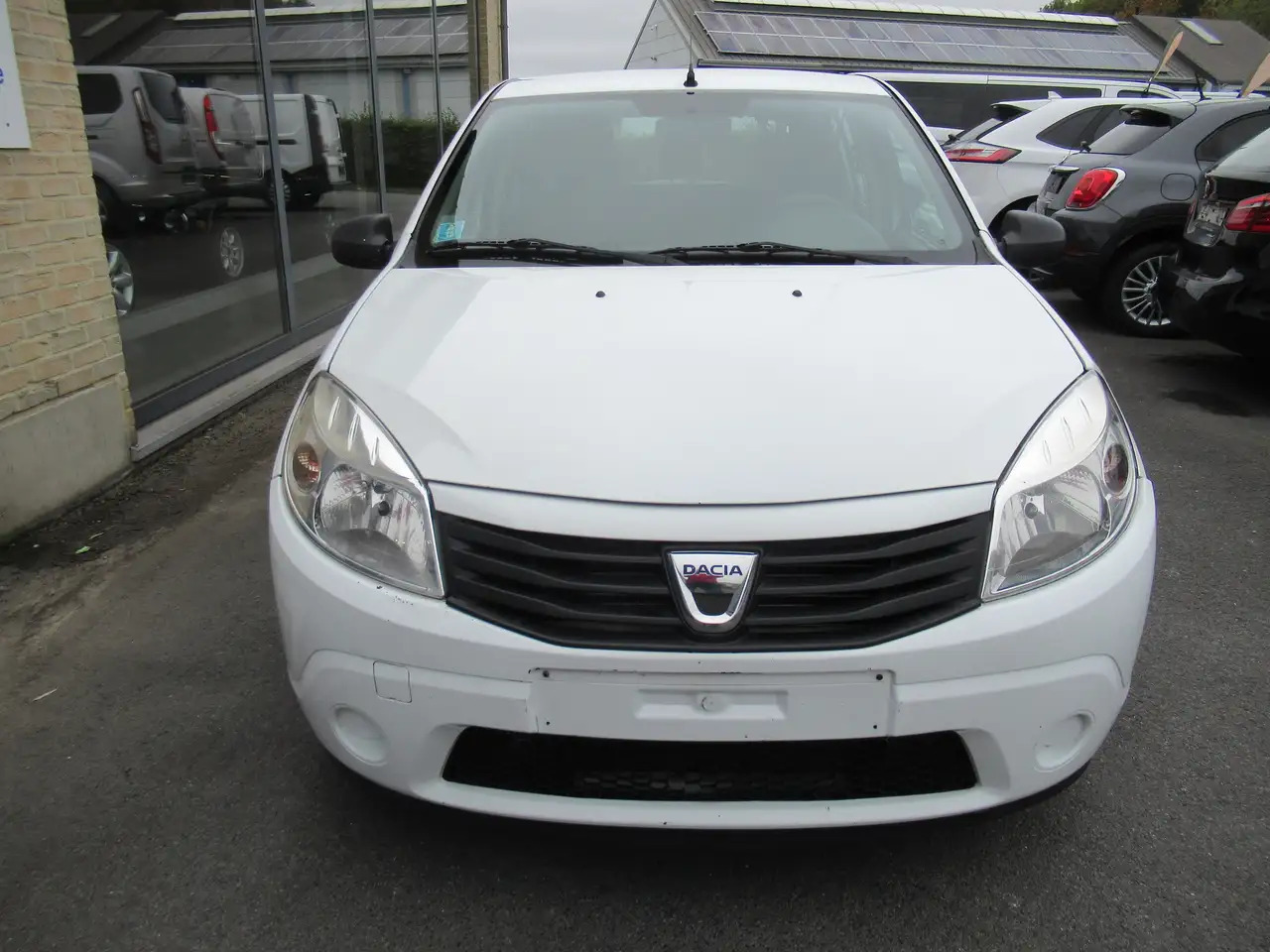 Dacia Sandero Sandero 1.2i Ambiance - Xe hơi: hình 3 Dacia Sandero Sandero 1.2i Ambiance - Xe hơi: hình 3