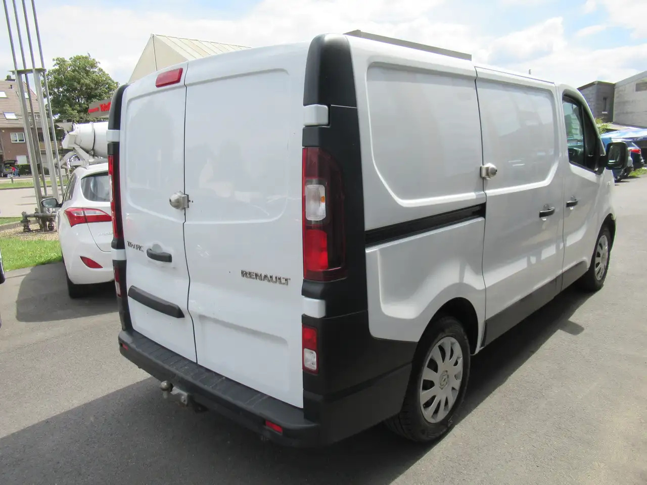 Renault Trafic CLIM AIRCO NAVI 11400€+TVA/BTW - Máy móc khác: hình 2 Renault Trafic CLIM AIRCO NAVI 11400€+TVA/BTW - Máy móc khác: hình 2