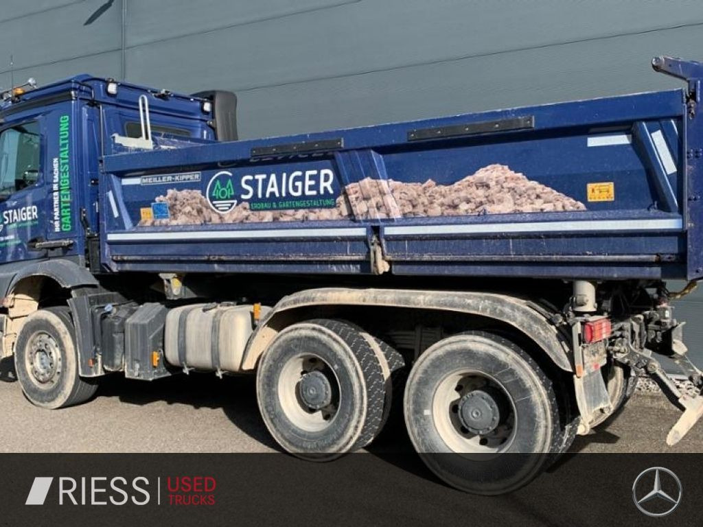 Mercedes-Benz Arocs AHK AUT Kam. KlimaA LM Massage Navi - Xe ben: hình 2 Mercedes-Benz Arocs AHK AUT Kam. KlimaA LM Massage Navi - Xe ben: hình 2