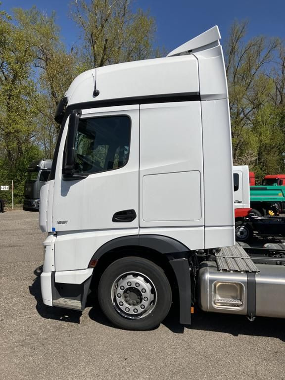 Mercedes-Benz Actros 1851 LS 4x2 - Xe đầu kéo: hình 1 Mercedes-Benz Actros 1851 LS 4x2 - Xe đầu kéo: hình 1