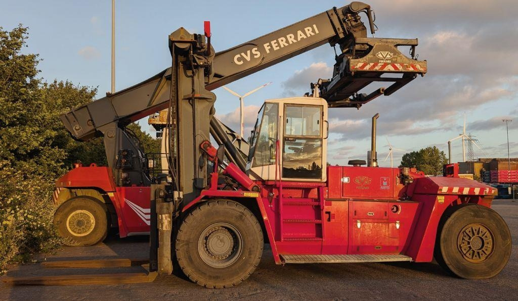 CVS Ferrari F32 - Xe nâng diesel: hình 1 CVS Ferrari F32 - Xe nâng diesel: hình 1