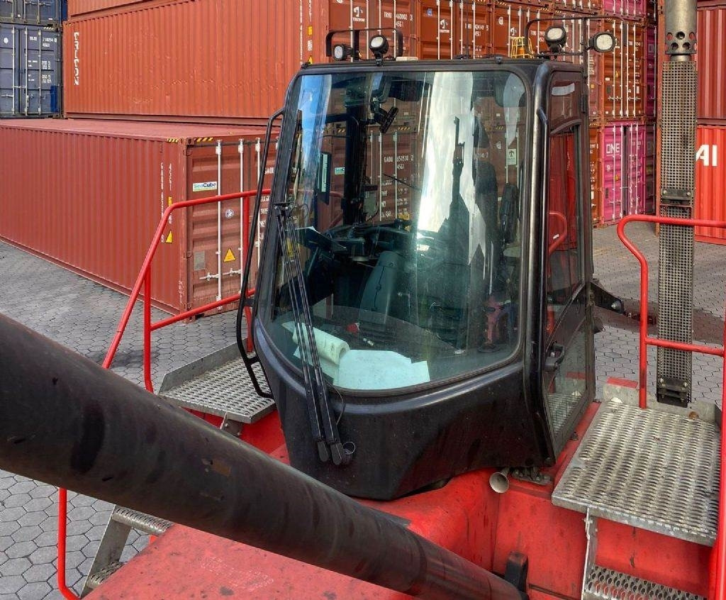 Hyster H10XM-ECD8 - Máy nhấc container: hình 5 Hyster H10XM-ECD8 - Máy nhấc container: hình 5