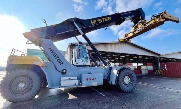Hyster RS46-41XD/67S - Xe tiếp cận xếp chồng: hình 1 Hyster RS46-41XD/67S - Xe tiếp cận xếp chồng: hình 1