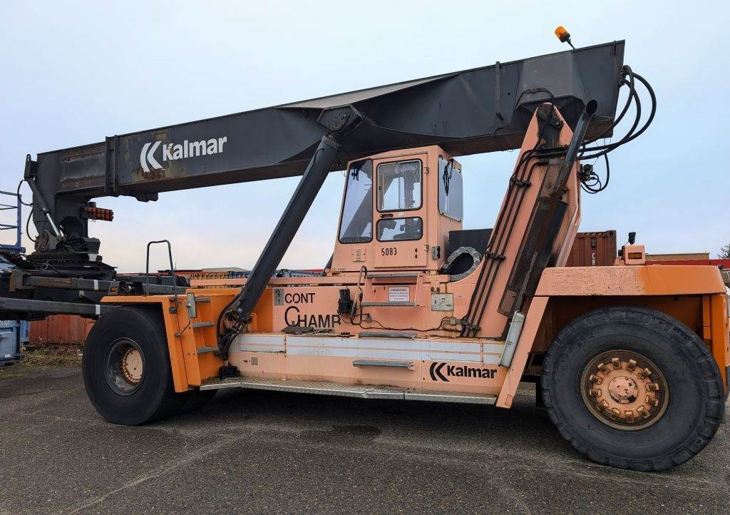 Kalmar DC4560RC4 - Xe tiếp cận xếp chồng: hình 2 Kalmar DC4560RC4 - Xe tiếp cận xếp chồng: hình 2