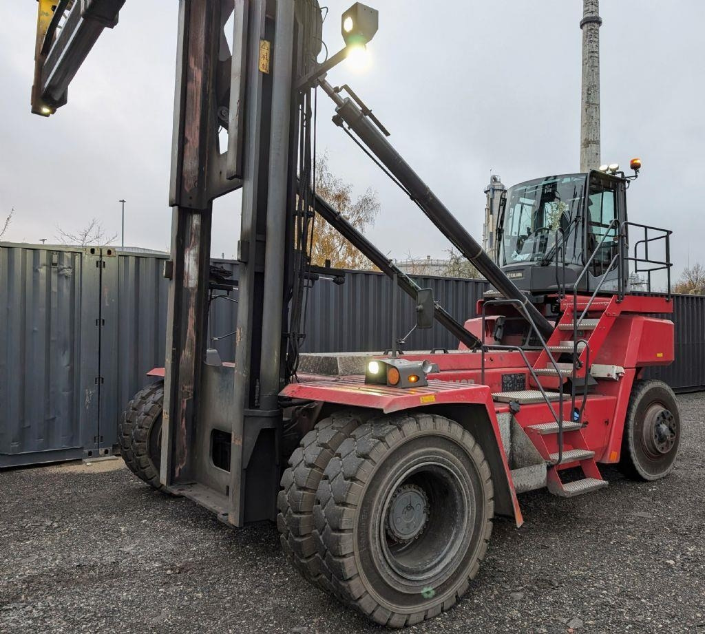 Kalmar DCG100-45ED7 - Máy nhấc container: hình 1 Kalmar DCG100-45ED7 - Máy nhấc container: hình 1