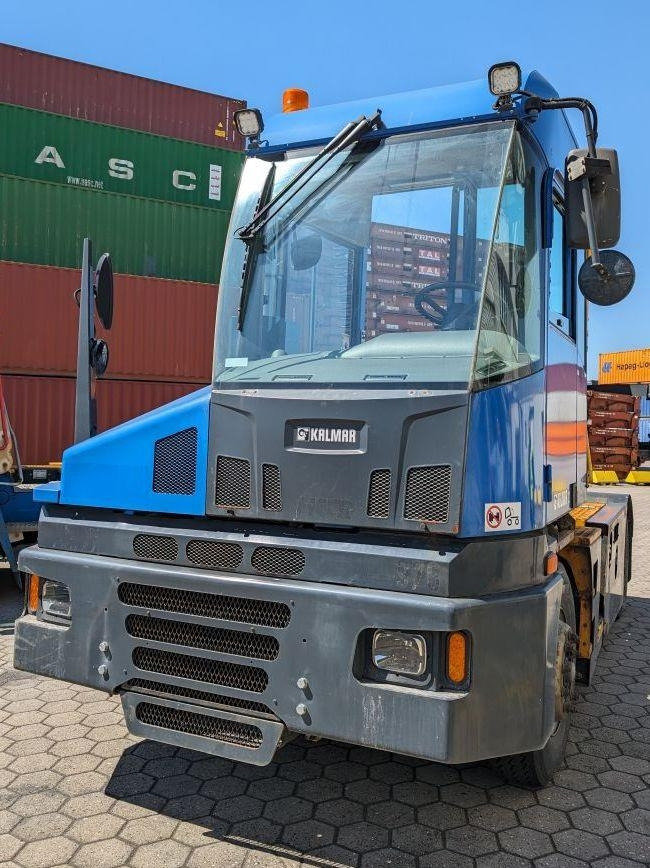 Kalmar T2 - Máy cày trạm: hình 1 Kalmar T2 - Máy cày trạm: hình 1