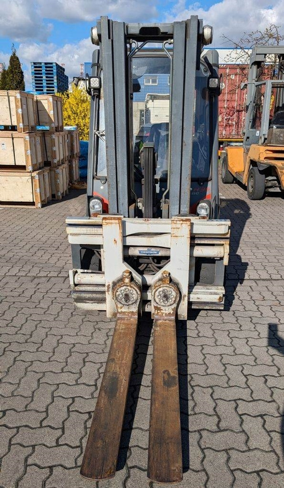 Linde H35D-02 - Xe nâng diesel: hình 4 Linde H35D-02 - Xe nâng diesel: hình 4
