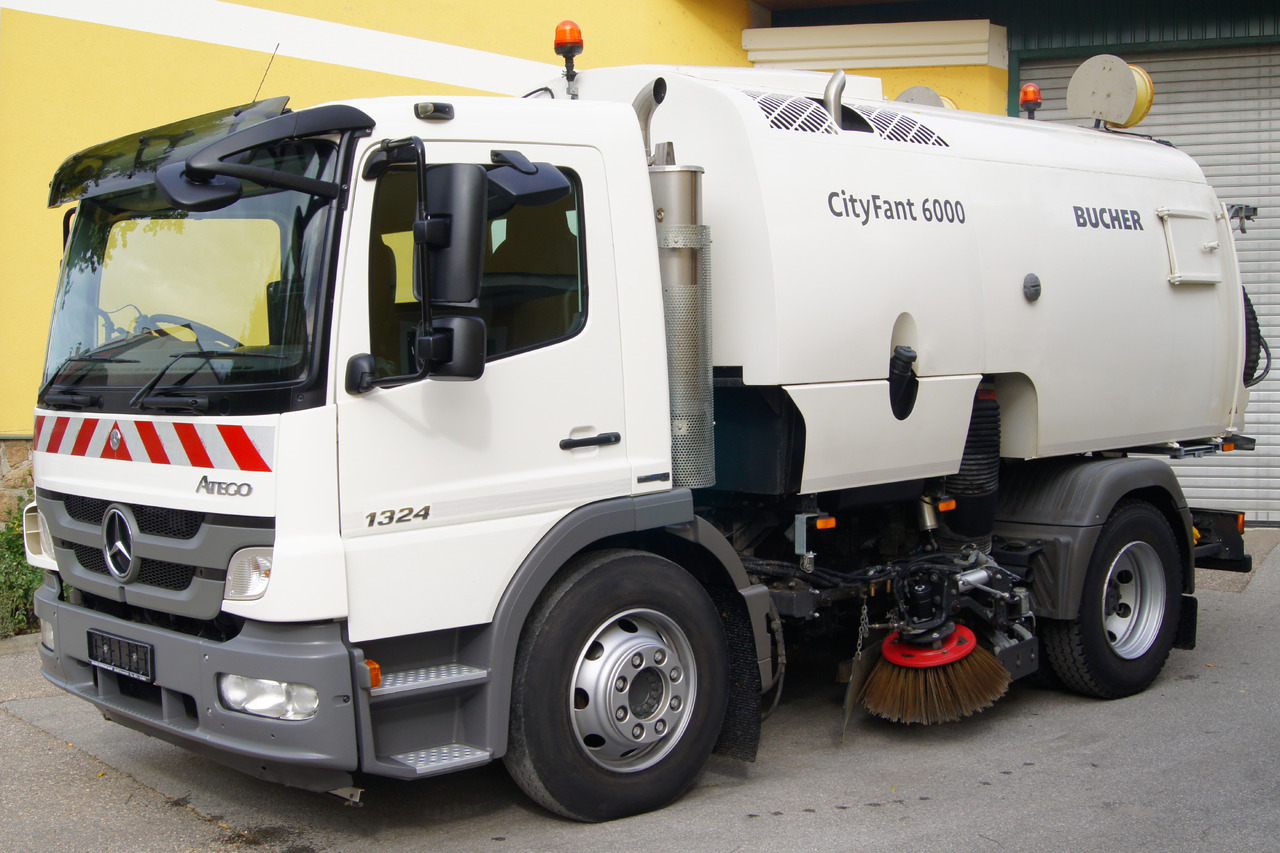 MERCEDES-BENZ ATEGO 1324 / BUCHER CityFant 6000 TWIN, beidseitig + Heck, Aufbaumotor - Xe quét đường: hình 2 MERCEDES-BENZ ATEGO 1324 / BUCHER CityFant 6000 TWIN, beidseitig + Heck, Aufbaumotor - Xe quét đường: hình 2
