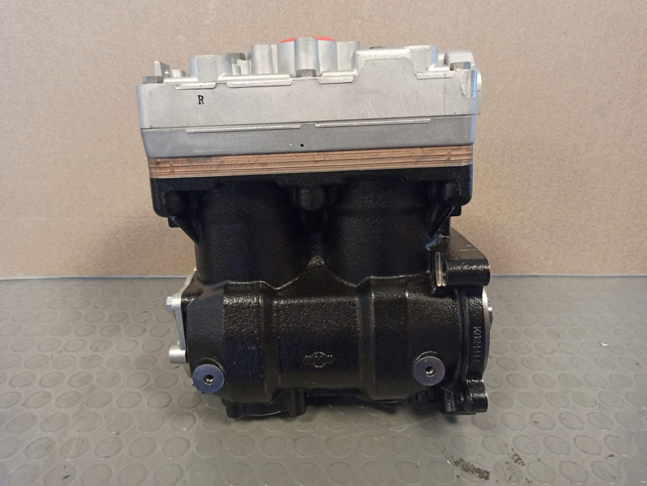 SCANIA AIR COMPRESSOR - 2792819 - Bộ nén phanh hơi cho Xe tải: hình 1 SCANIA AIR COMPRESSOR - 2792819 - Bộ nén phanh hơi cho Xe tải: hình 1
