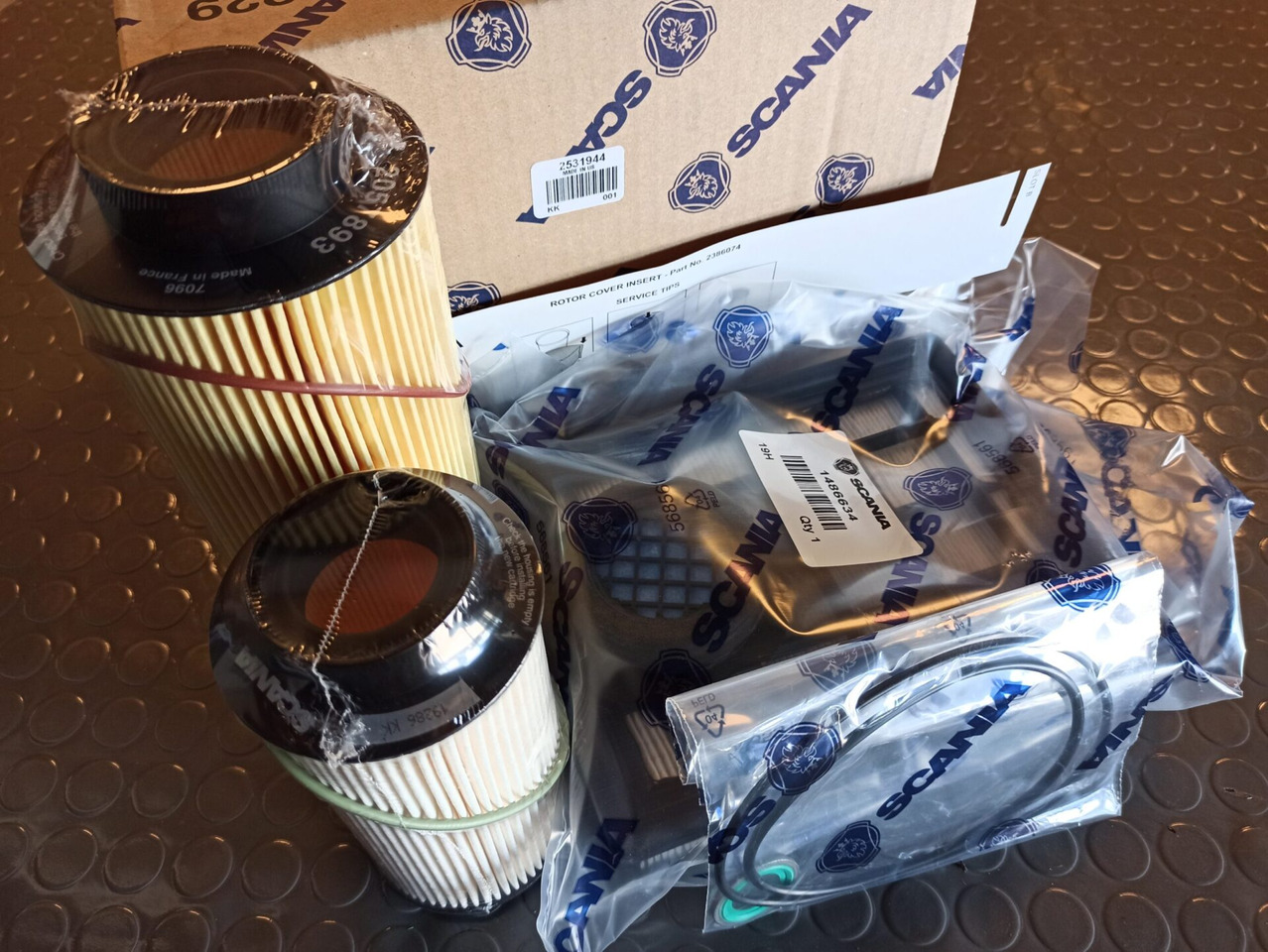 SCANIA MAINTENANCE KIT D16 - 2531944 - Bộ đại tu động cơ cho Xe tải: hình 1 SCANIA MAINTENANCE KIT D16 - 2531944 - Bộ đại tu động cơ cho Xe tải: hình 1