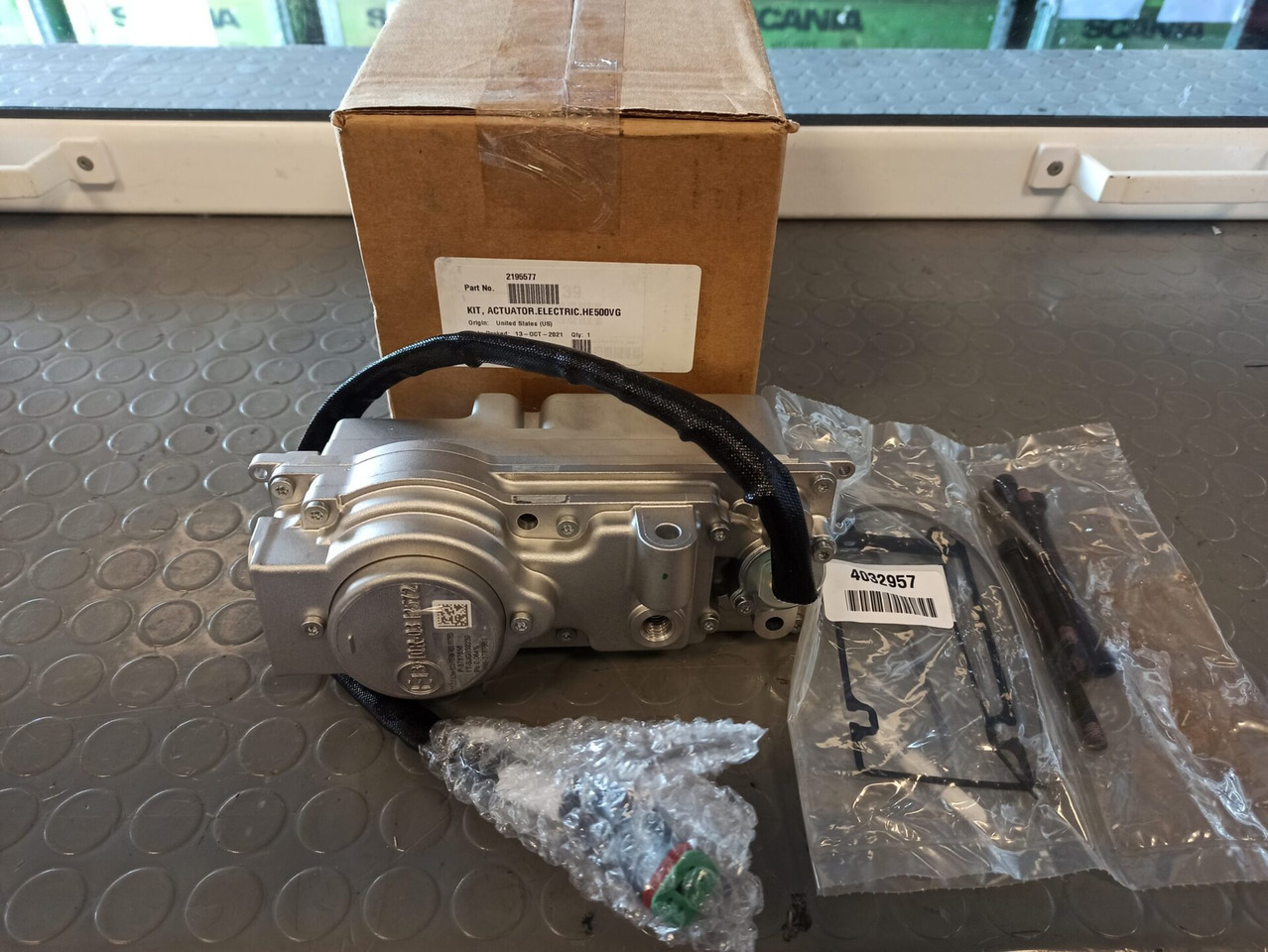 SCANIA TURBOCHARGER ACTUATOR REPAIR KIT - 2195577 - Bộ tăng áp cho Xe tải: hình 1 SCANIA TURBOCHARGER ACTUATOR REPAIR KIT - 2195577 - Bộ tăng áp cho Xe tải: hình 1