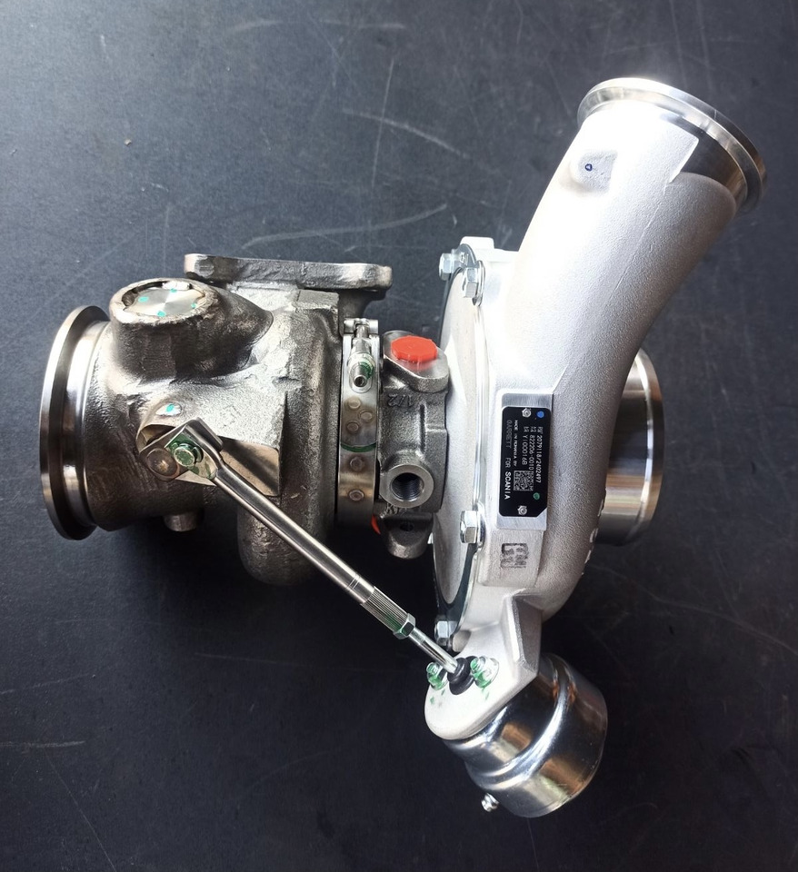 SCANIA TURBOCHARGER OC09 - 2402497 - Bộ tăng áp cho Xe tải: hình 1 SCANIA TURBOCHARGER OC09 - 2402497 - Bộ tăng áp cho Xe tải: hình 1